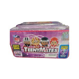 NFL TeenyMates Collector Tin Set With Stadium Display & 7 Figures Inside